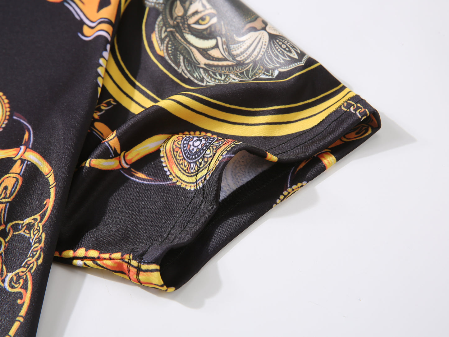 Men PREMIERE SLIM FIT Short Sleeve T SHIRT BLACK GOLD KING LION CHAIN PRINT Designer Shirt